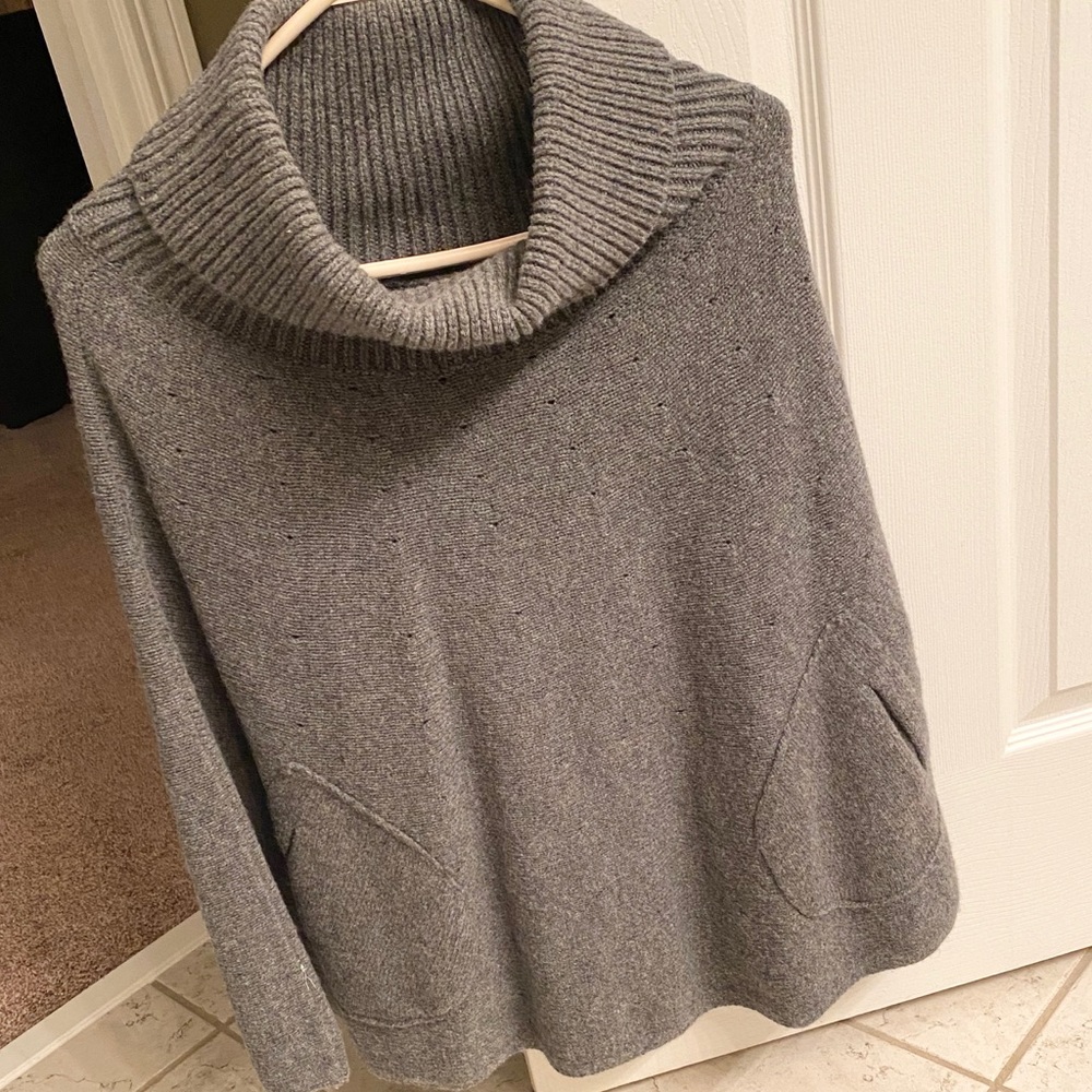 Women’s Pancho with pockets XS/S